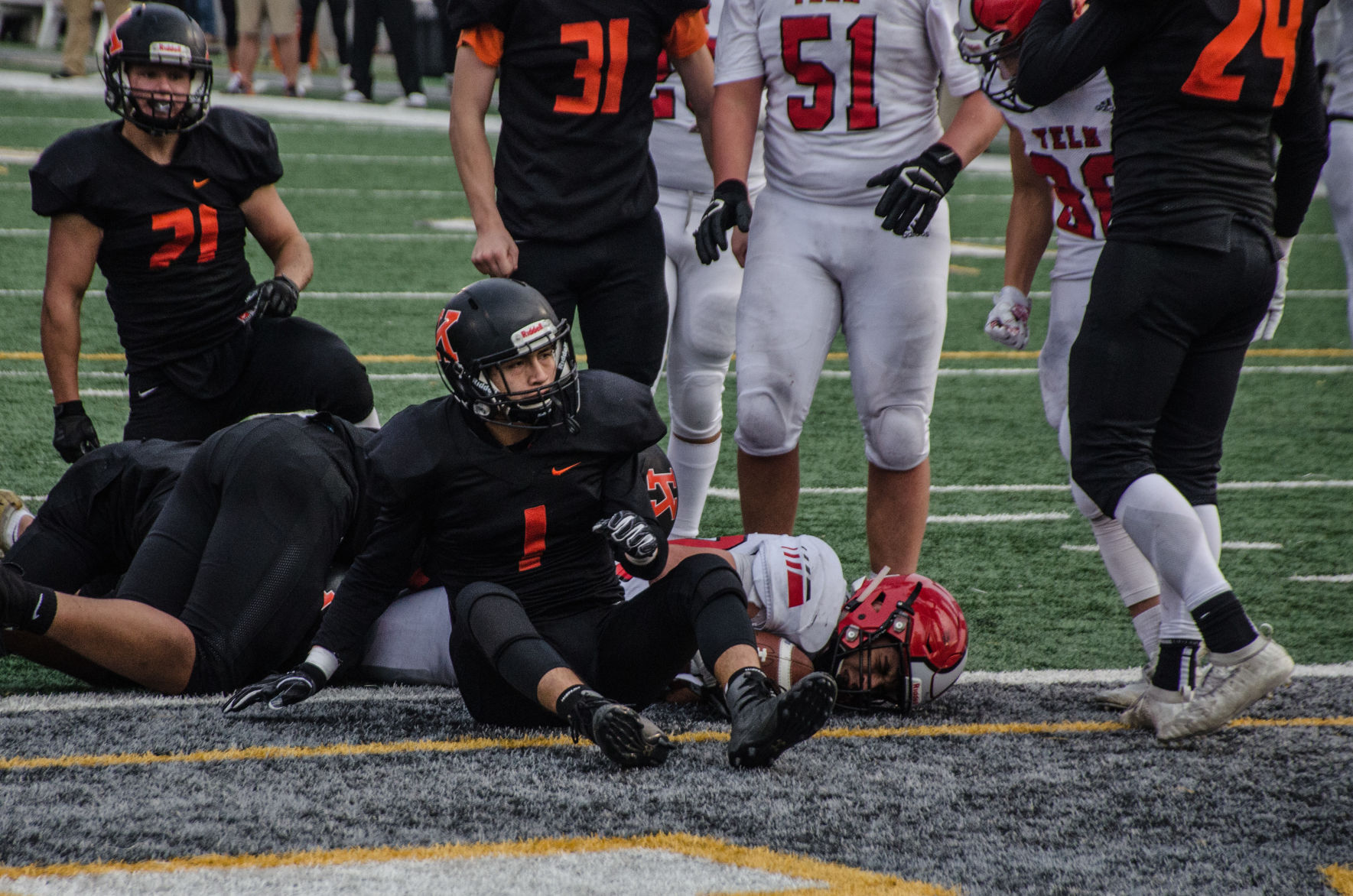 Yelmfootball3